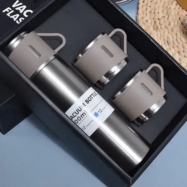Premium Vacuum Flask Gift Set – 500ml Stainless Steel Thermos Bottle with 2 Cups (Hot & Cold 12 Hours) - Image 3